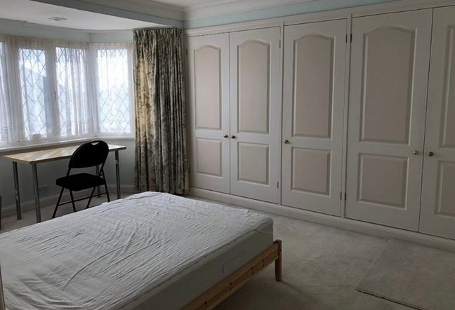 Spacious double room close to station Main Photo