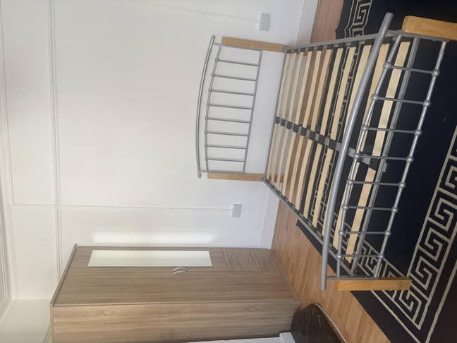 XL Double Room for rent Main Photo
