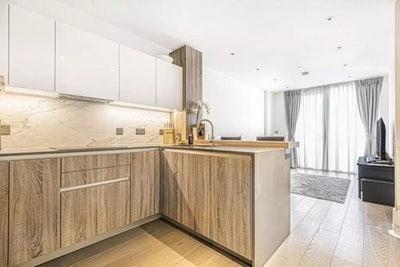 Discounted rent!! 1 bedroom modern flat Main Photo