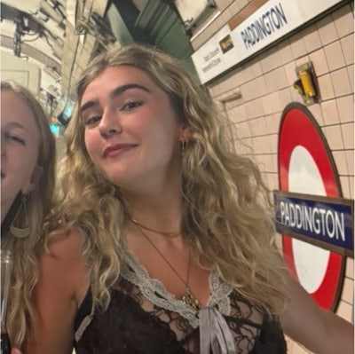 Friendly 22 year old looking for a room! Main Photo