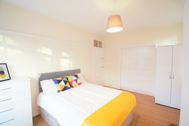 Double / Private Balcony /  Central Area !  Main Photo