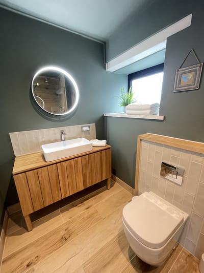 Large Double Room in a Barn Conversion  Main Photo