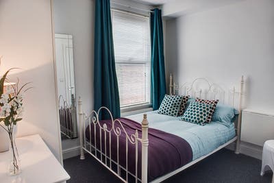 All rooms en-suite, Nr KGH & Train Station Main Photo