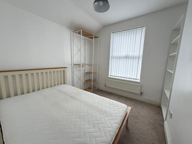 4 Bedroom House - Perfect for Group of Friends Main Photo