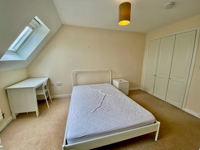 Student Rooms Available on Whistlefish Court Main Photo