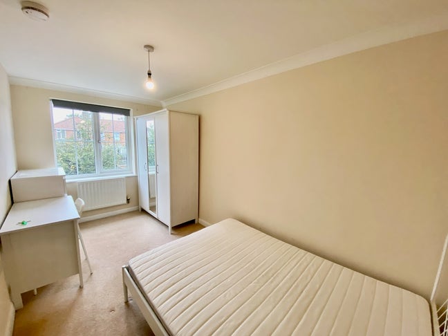 Student Rooms Available on Whistlefish Court Main Photo