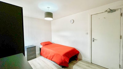 Affordable Modern Double Room! Move-in Today!  Main Photo