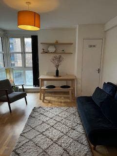 Double room with own bathroom.  Main Photo