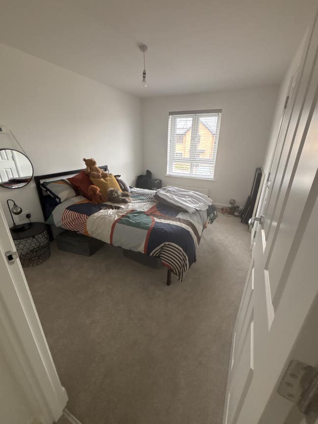 Double Room in 4 Bed House Main Photo