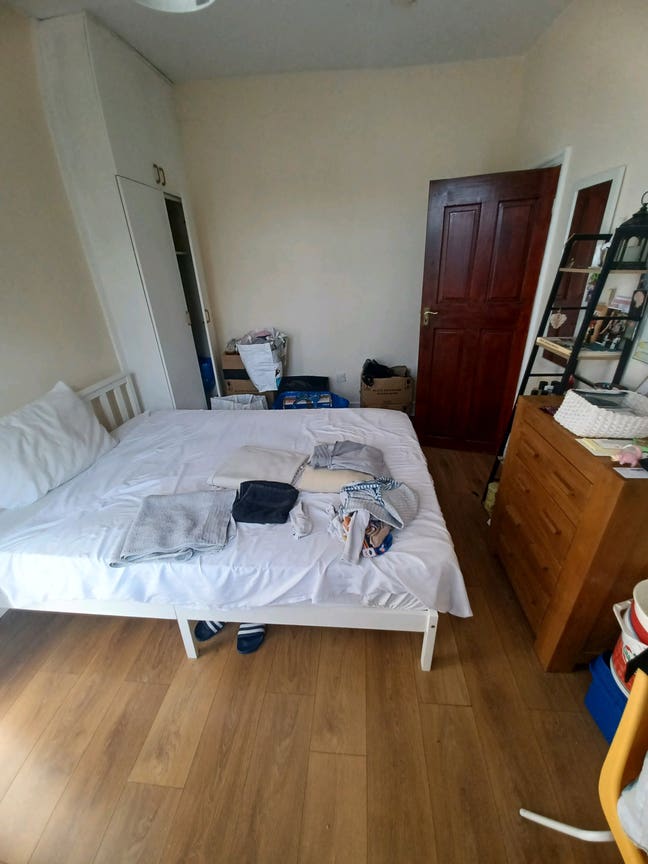 Room in N7 (2° zone) Main Photo