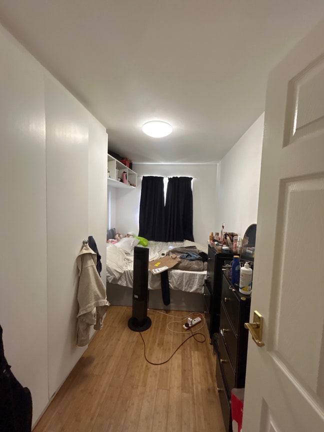 Room available  Main Photo