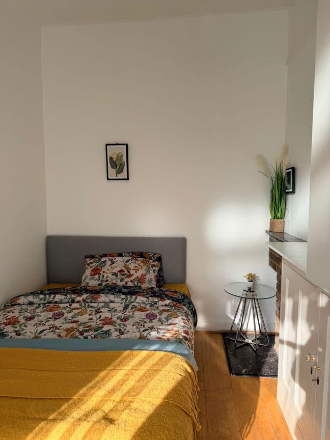 HP: Beautiful double rooms in Forest gate Main Photo
