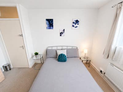 Spacious Double Room near Zone 1! Main Photo