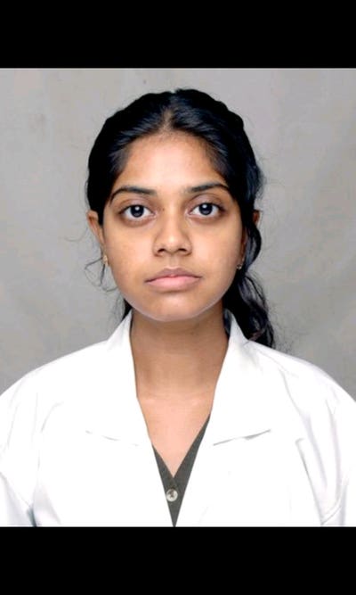 Hi, this is Anoushka Main Photo