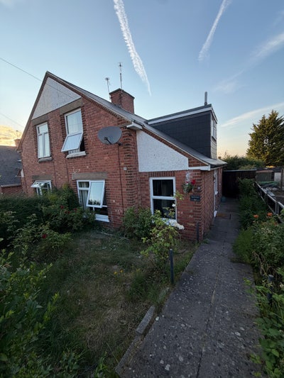 Double Room in Modern Home – Leamington Spa Main Photo
