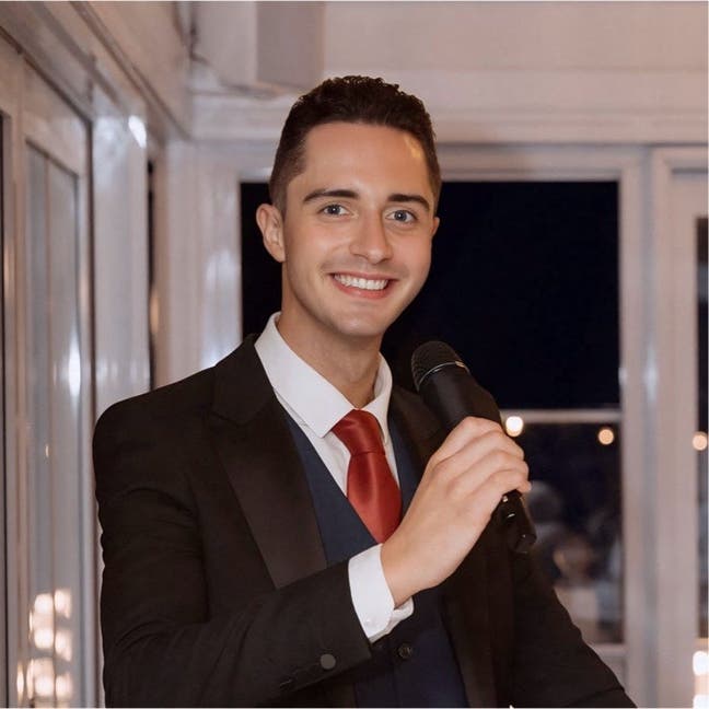 Liam - clean and respectful professional Main Photo