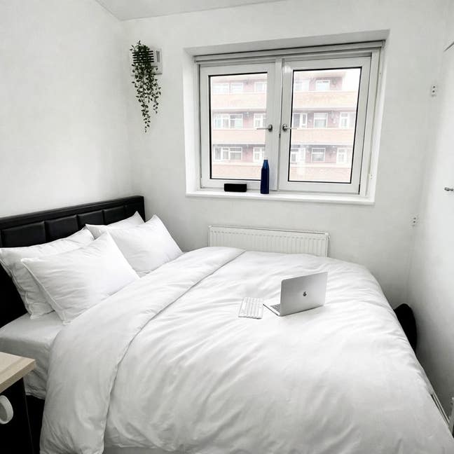 ✨ Whitechapel Vibe Check: Dream Double Room! ✨ Main Photo