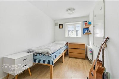 Good Room is available near Woolwish Station &pound;750 Main Photo