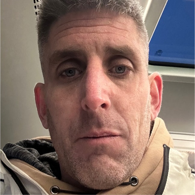 41 year old Male seeks a double room Main Photo