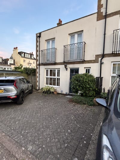 Spacious Double | Garden + Parking | Bills Incl. Main Photo
