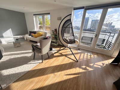 Riverside Spacious Duplex Penthouse Main Photo