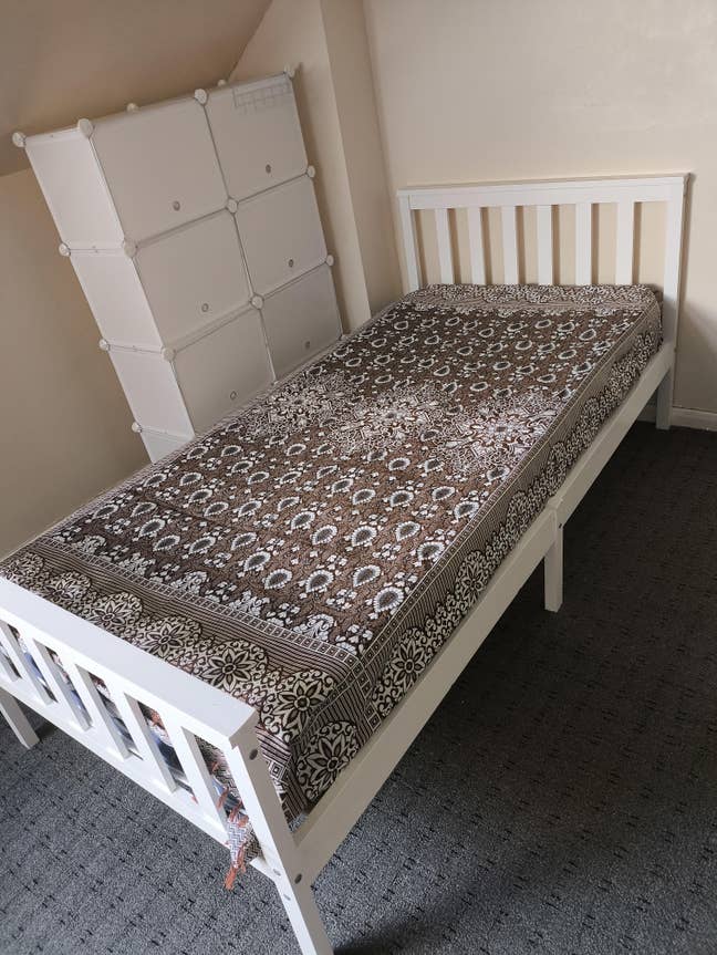 Spacious Double Room for Female ( Sharing) Main Photo