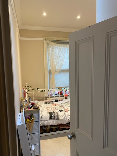 Single Room in four terraced bed house  Main Photo