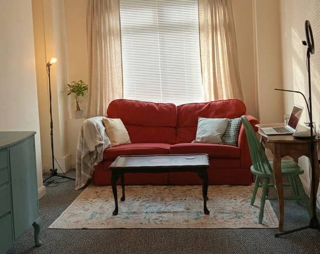 🌻Bright double room available🌻 Main Photo