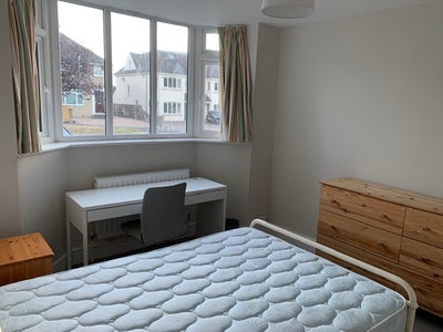 Double Room in Beautiful Renovated House  - Headin Main Photo