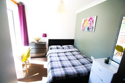 🏡 Spacious Double Room | All Bills Included |  Main Photo