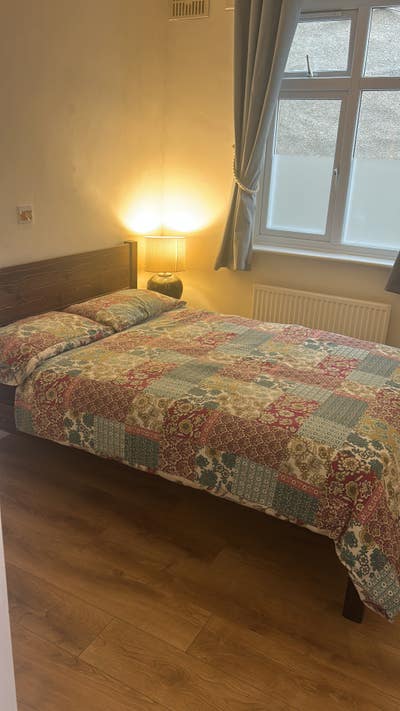 2 bed flat with garden in Turnpike Lane Main Photo