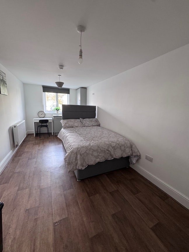 Refurbished **Mini Studio** Bills Included Main Photo