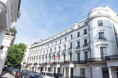 Studio in Westbourne Crescent, Lancaster Gate, W2 Main Photo