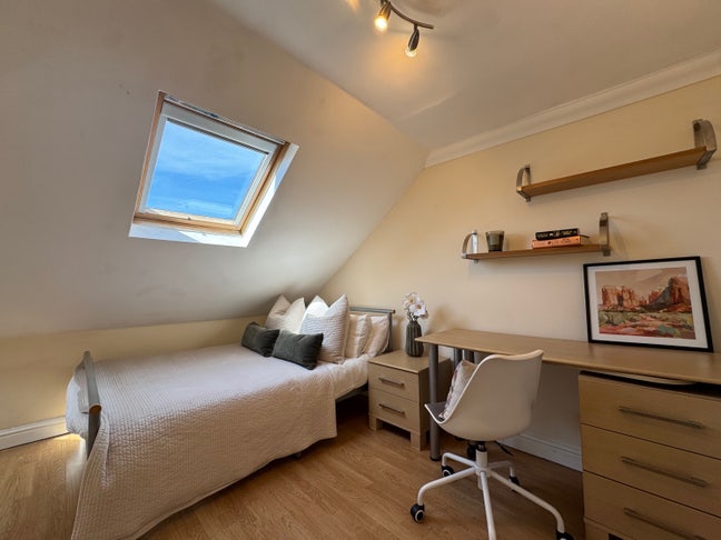 All Professional House Share  - BILLS INC Main Photo