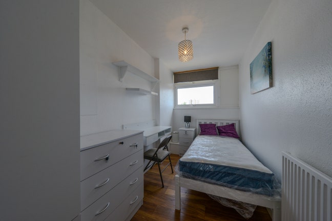 Single Room in Shared house Main Photo