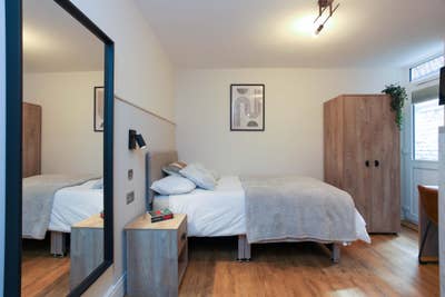 🔥 Brand New Development 🔥 Ensuite | Bills Main Photo