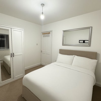 Double room close to hospital  Main Photo