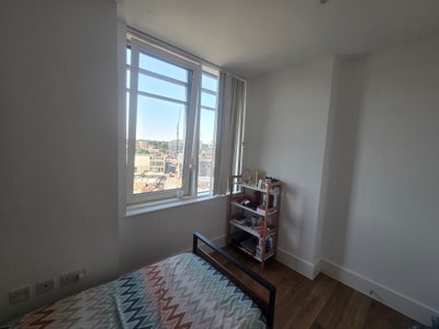 Bright Furnished Single Room Available – Females O Main Photo