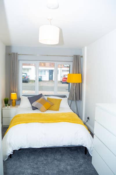 Double Room En Suite Central Crawley Main Photo
