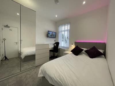 En-suite double room, Kingswood Rd, ME7 Main Photo