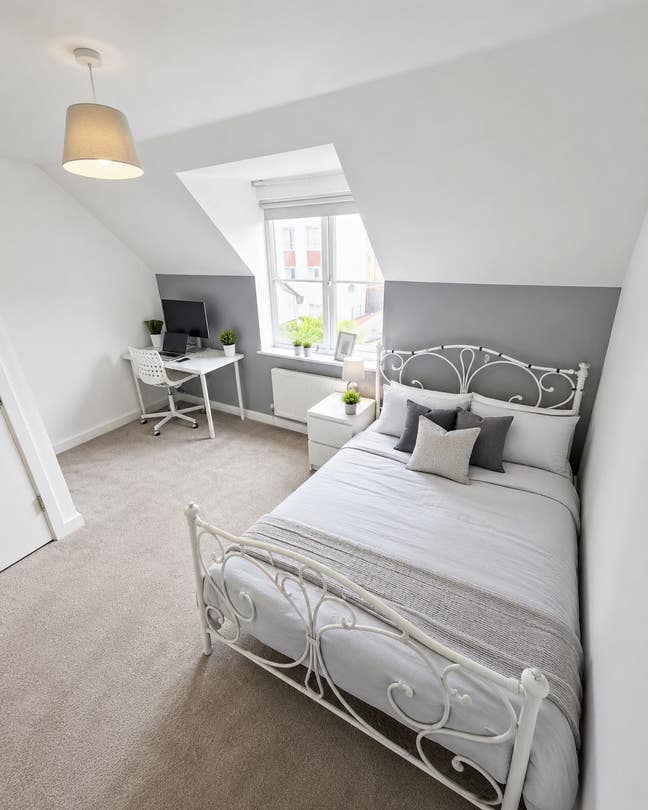 Quality Executive Rooms Close to Green Park & M4 Main Photo