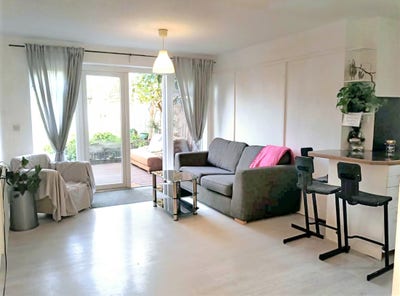 1 Bed Conversion Flat, Wallcote Avenue Main Photo