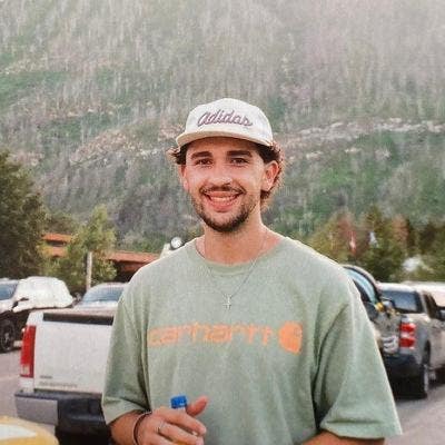25M Professional, looking for flatmates/room Main Photo