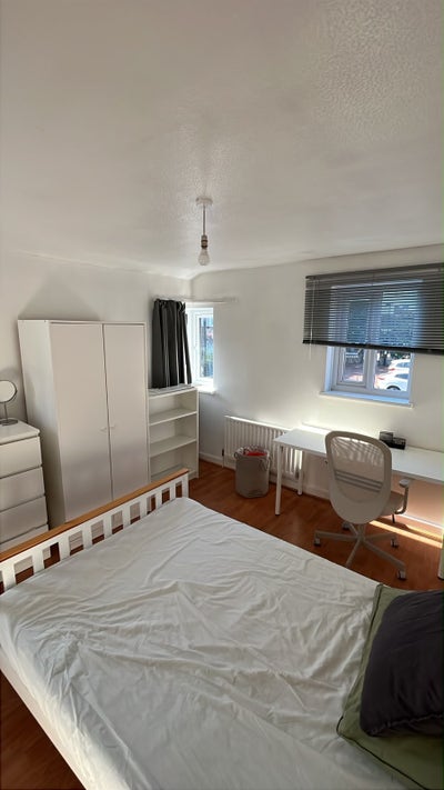 Furnished Double Room - 5 mins from Deptford Stn Main Photo