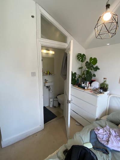 TOOTING En-Suite double room. Lounge, gdn. nr shop Main Photo