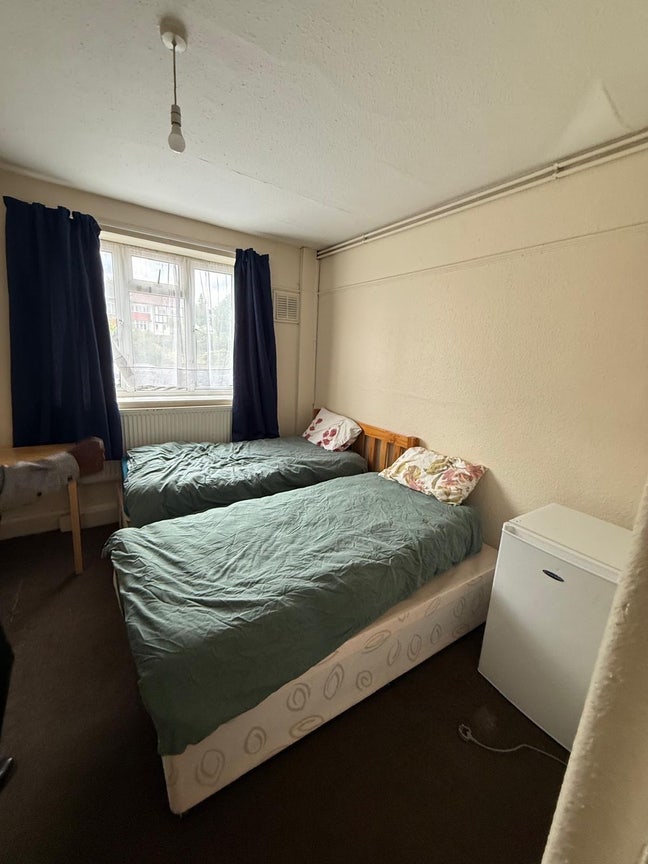 Rooms Available In Wembley Main Photo