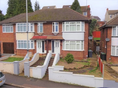 ***Three Bedroom House to Rent, LU1*** Main Photo