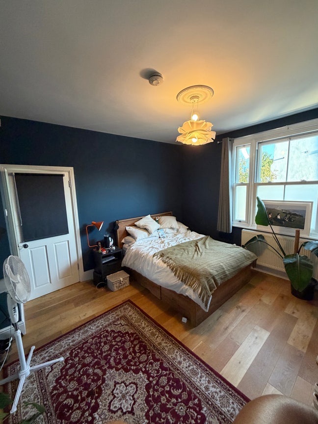 Double Room Available in East Dulwich townhouse  Main Photo