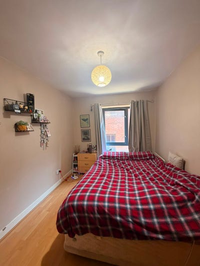     City Centre Ensuite Room Available for Single  Main Photo