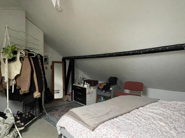 Cozy Room in Turnpike Lane  Main Photo
